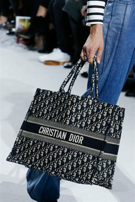 dior shopper bag